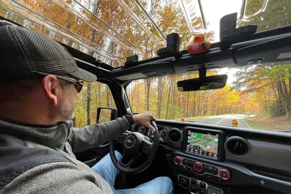 Jeep Hardtop vs Soft Top: Noise, Heat, Visibility, and Cost